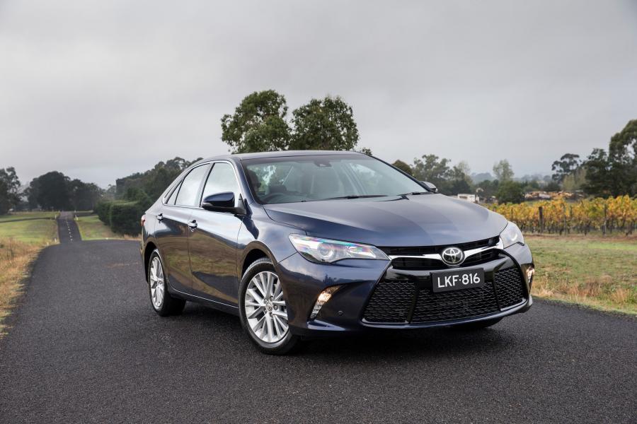  Toyota Camry Atara SL 2015 года  (фото 19 из 22)